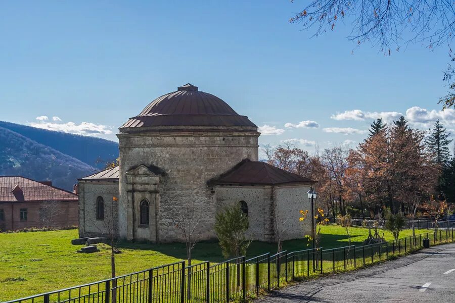 Sheki Азербайджан. Шекинская крепость Азербайджан. Шеки Азербайджан достопримечательности. Шеки калагаи.