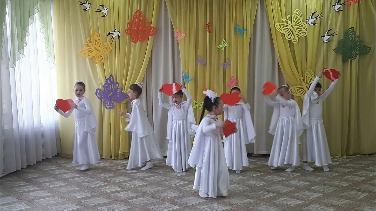 Песня танец мамино сердце. Танец ромашки в детском саду. танец мамино сердце валерии вержаковой. танец с ромашками в детском саду видео. танец мамино сердце в детском саду видео.