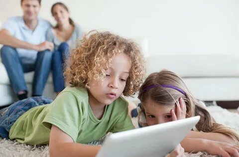 Родители контролируют взрослых детей