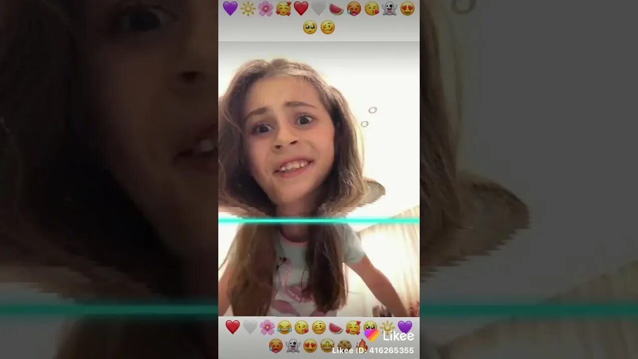Добавить в видео лайки в лайке. Смешные дети в лайке. популярные ролики из лайка. популярные видео из лайка. дети из лайка.
