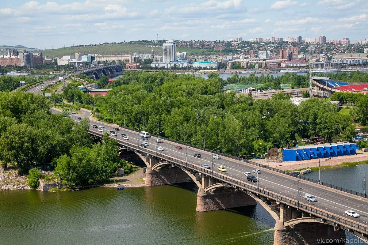 Ковид в красноярске. Красноярск 2000. Красноярск 2000 год. Зеленый город Красноярск. Красноярск вид сверху Европа.