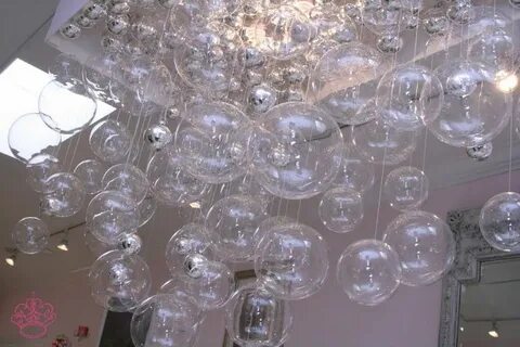 House of balloons glass table girls
