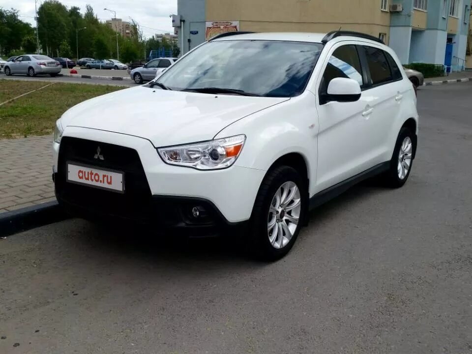 Mitsubishi asx 2011