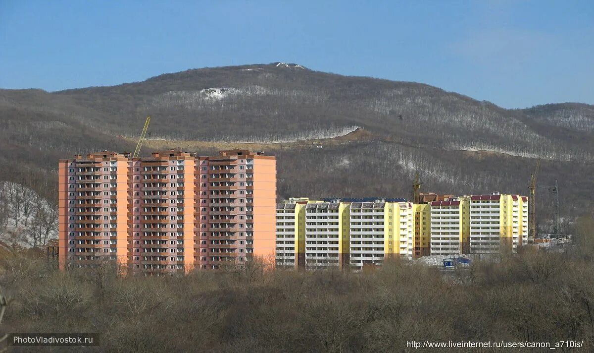 Квартира снеговая падь владивосток. Микрорайон снеговая Падь Владивосток. ЖК снеговая Падь Владивосток. Улица снеговая Падь Владивосток. Снеговая Падь Владивосток 2010.