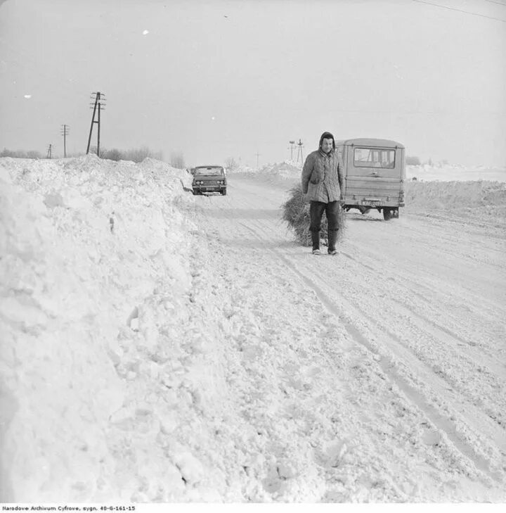 1978 холодный год. зима 1979 года. снег в городе. холодная зима 1978-1979 года. 1978 холодный год.