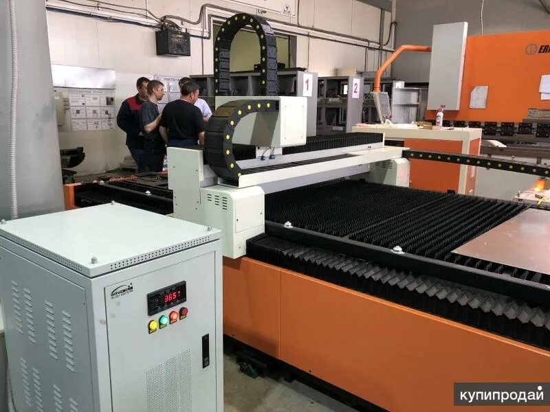 Оператор лазерных станков. Оператор чпу плазменная резка. Оператор вырубного станка. Чпу плазма. Оператор станка с чпу (лазерная резка металла).