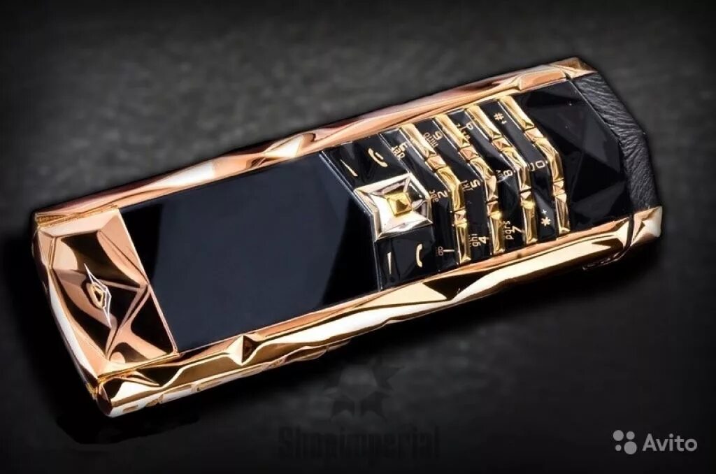 Vertu h800 слайдер. Телефон верту золотой. Vertu boucheron cobra. Nokia 6300 gold vertu signature gold. Vertu signature s full pave white gold.