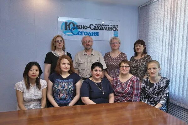 Редакция газеты центр. Южно-сахалинск газета. газеты южно-сахалинска. амурская 88 южно-сахалинск.
