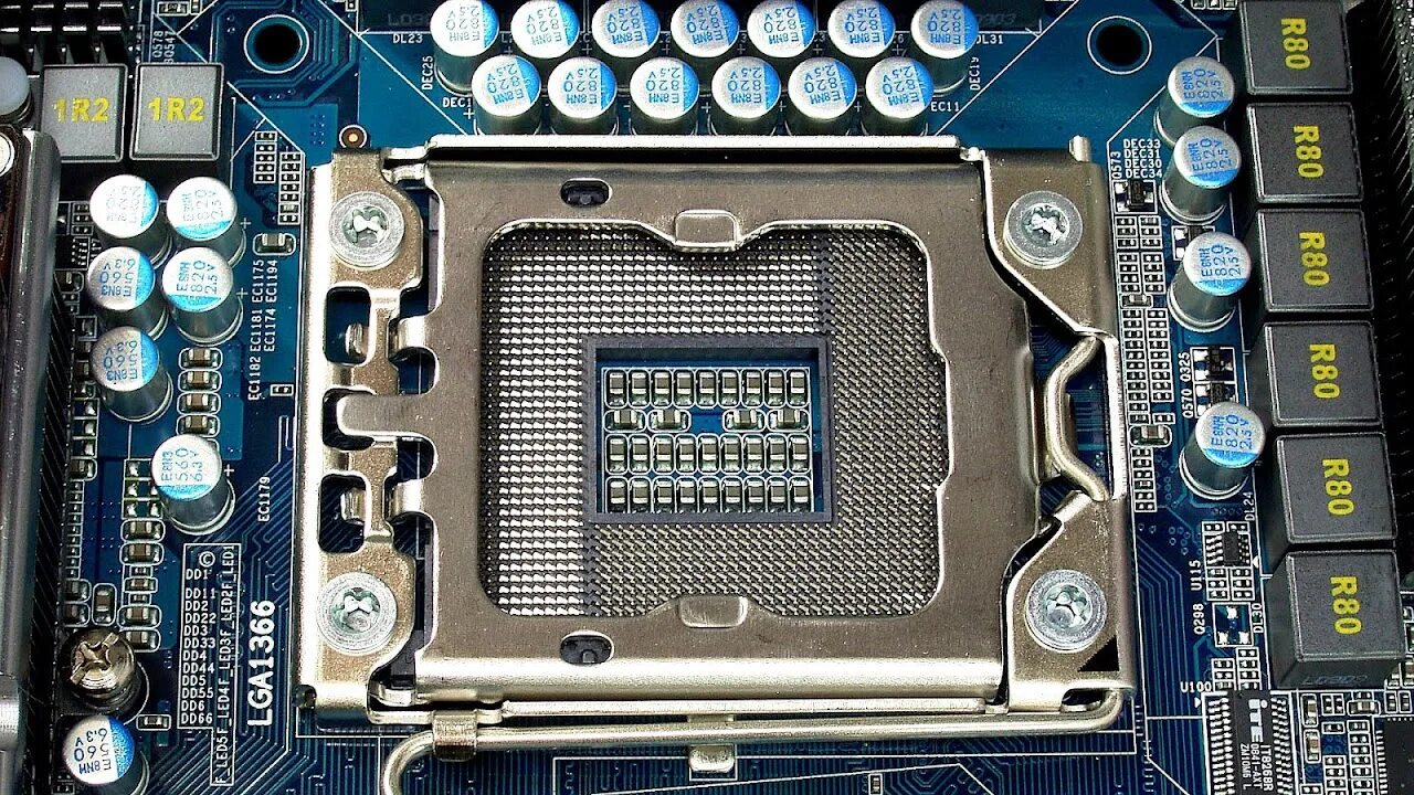 Сокет файл. Сокет lga775 процессоры. Lga1366 процессоры. Разъемы материнской платы 775 сокет. LGA 1366 сокет.