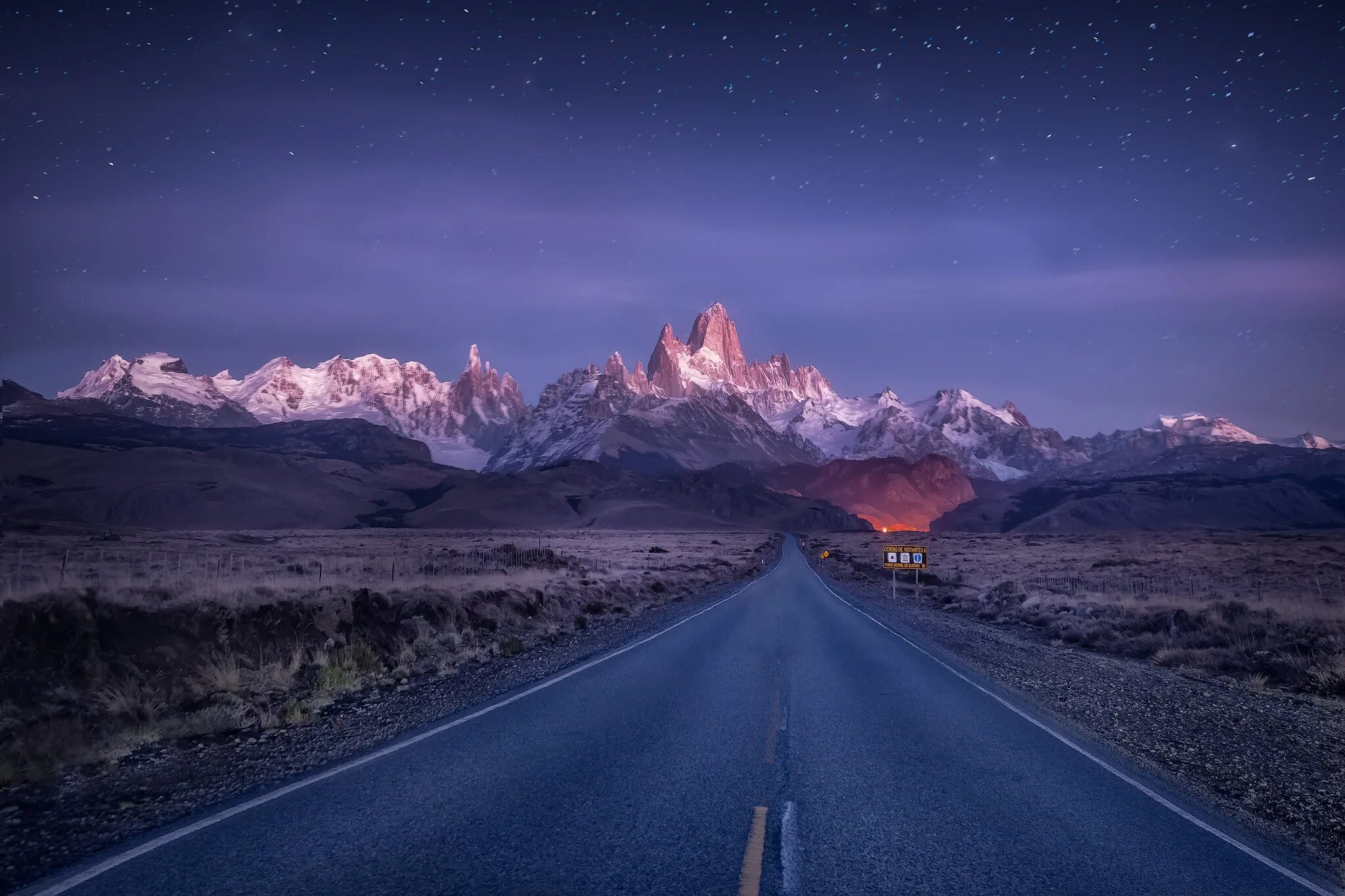 Патагония дороги Аргентина. Дорога в гору. Дорога горы небо. Звездное небо дорога