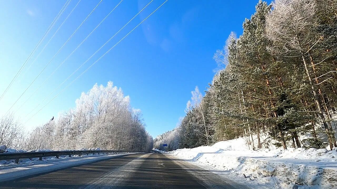 Солнечный красноярск дорога. Трасса Красноярск Енисейск зимой. Зимняя дорога Красноярский край. Зимняя дорога в Красноярск. Трасса зима Красноярск.