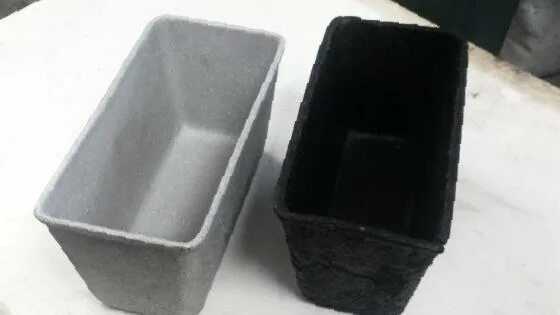 очистка хлебных форм от нагара. очистка хлебных форм от нагара в печи. чистка форма для хлеба. очистка форм для выпечки хлеба. инструмент для смазки хлебных форм.