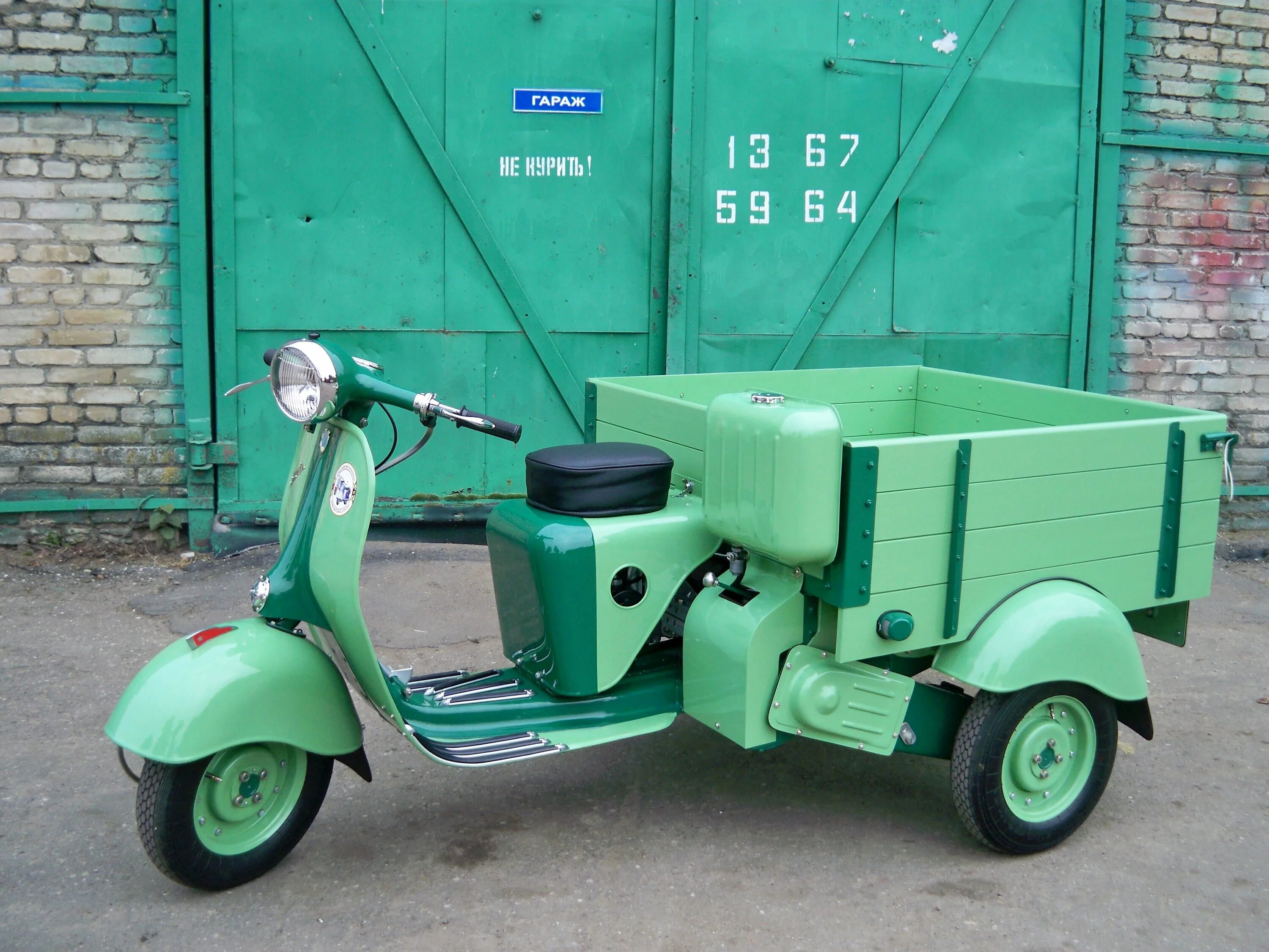 Муравей мотороллер 5 4. Авито мотороллер. Мотороллер электрон вятка вп-150. Мотороллер вятка 3 электрон. Мотороллер «муравей-2 01».