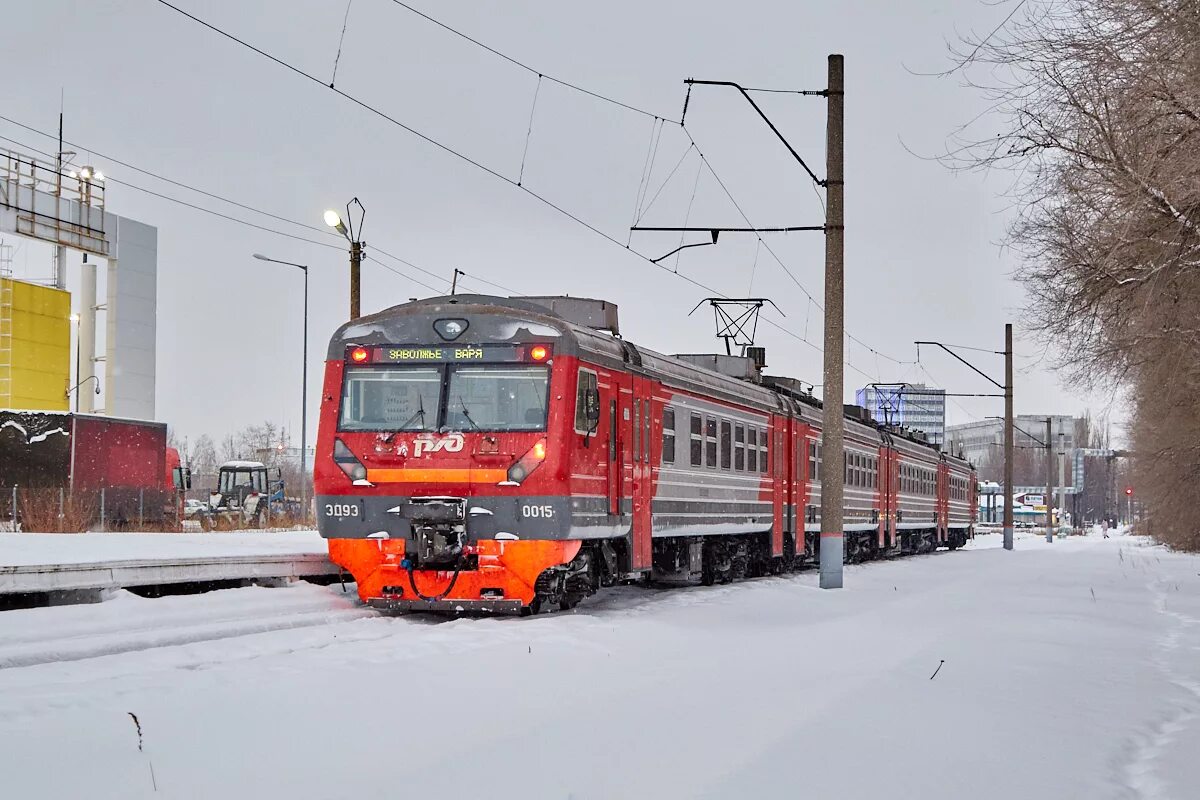 электрички от починок до вари