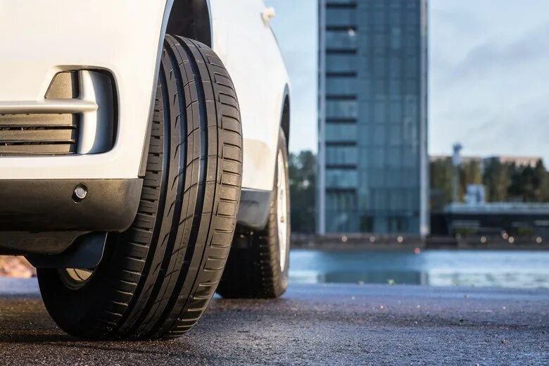 Шины nokian suv. Nokian zline. нокиан z line. nokian zline 265 35 18. автомобильная шина nokian tyres zline suv 27555 r19 111w летняя.