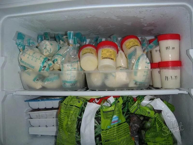 Хранение грудного молока в морозилке. Хранение замороженного грудного молока. Емкость для хранения грудного молока в морозилке. Хранение сцеженного молока в морозилке.