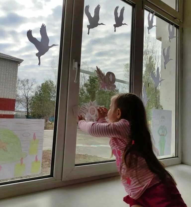 путеец ржд. путеец ржд. реконструкция железнодорожного пути. работники жд станции. окна победы трафареты.