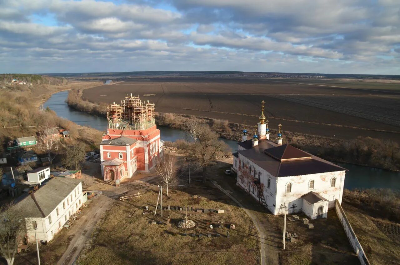 Белёвский спасо-преображенский монастырь белёв. Муниципальное образование город белёв. Крестовоздвиженский монастырь белев. Церковь вознесения господня (белёв). Понорама белёва.
