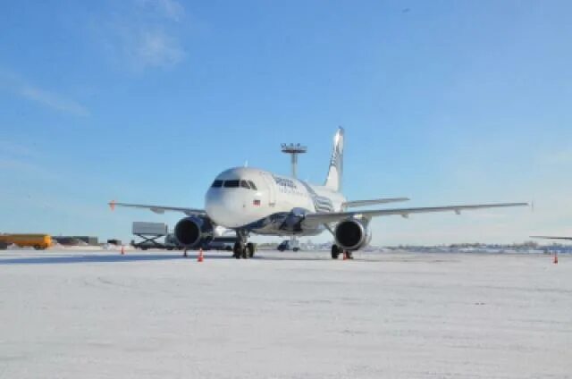 Полет на самолете хабаровск. Рейс Хабаровск Москва. Транспортная полиция аэропорт Хабаровска. Самолёт Хабаровск Москва 2022. Хабаровск Москва флеш самолёт.