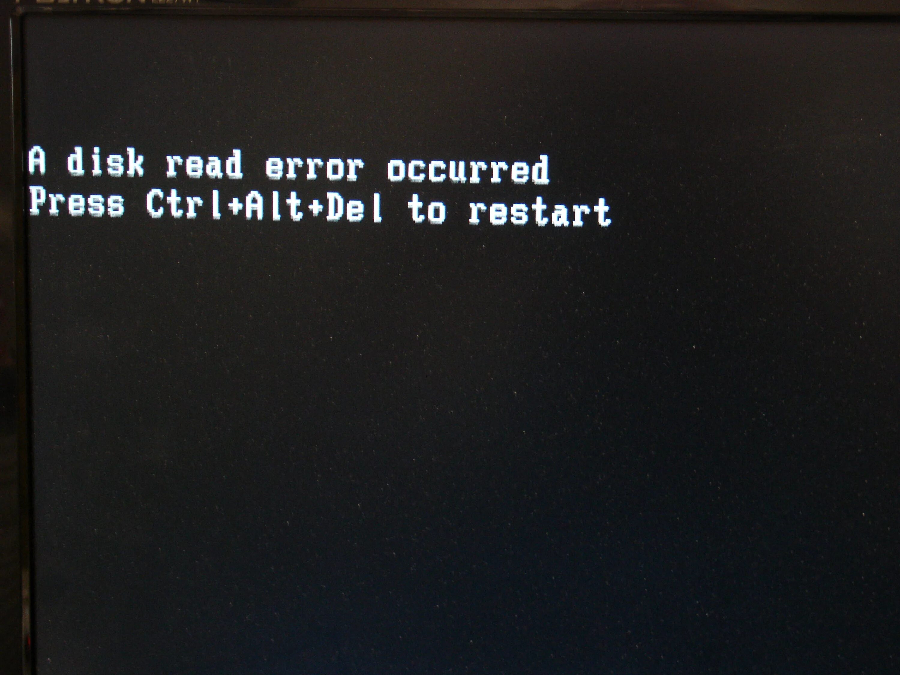 Видит жесткий просит. Ошибка чтения диска. A Disk read Error occurred. Ошибка a Disk read Error occurred. A Disk read Error occurred Press Ctrl+alt+del to restart.