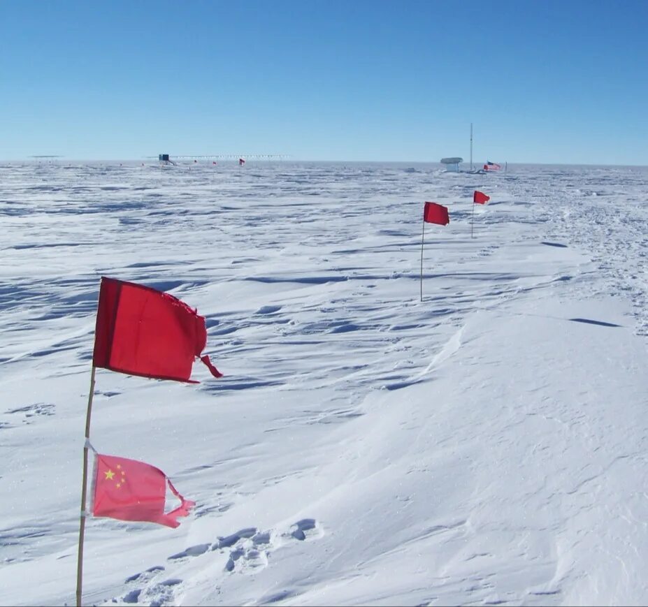 Южный полюс правда. Южный полюс земли. South Pole джерси. Южный полюс летом. Южный полюс фото.