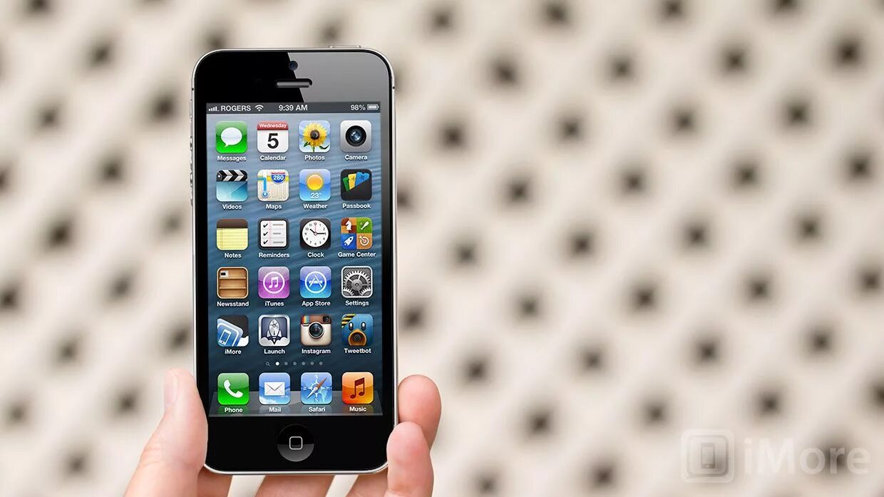 Худший айфон в истории. Iphone 2012 года. худший айфон. самый худший айфон. айфоны с самым большим аккумулятором.