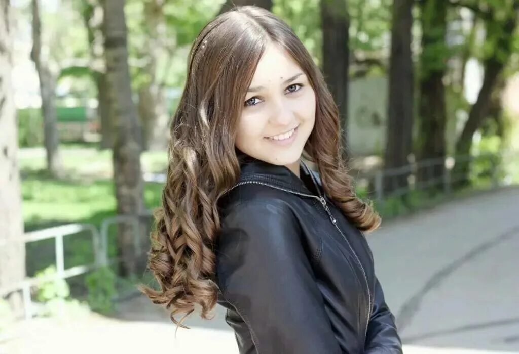 Красивая 20 лет. Красавица 16 лет. Девушка 18 лет. Обычные красивые девушки России. Фото девочек 16 лет.