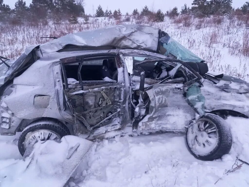 20 ноября 2011. ДТП В Амурской области на Федеральной трассе. Машина на трассе.