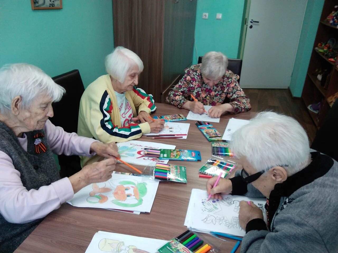 значимость социальной работы с пожилыми людьми. трудности пожилых людей. проблемы социального обслуживания пожилых. основные технологии социальной работы с пожилыми людьми. особенности социального обслуживания граждан.