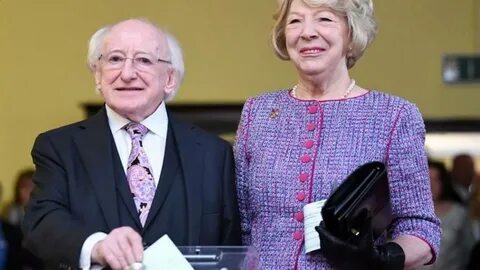 Higgins será reelegido presidente de Irlanda y se anulará el delito de blas...