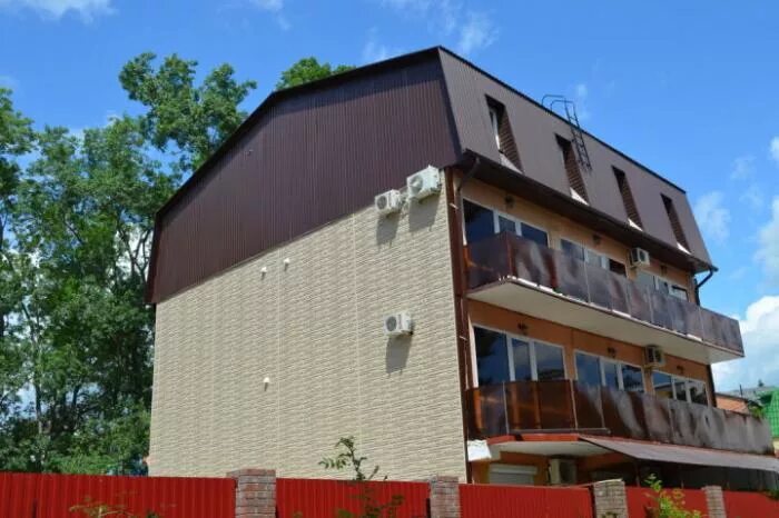 Берег солнца агой дорожник 212. Мимоза 2 агой. Дорожник агое. Агой дорожник. Агой домики у моря.