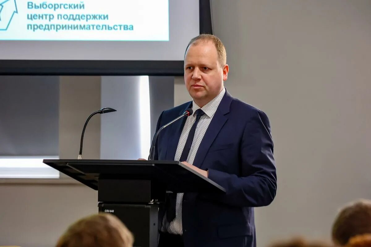 александр петров бизнесмен выборг. петров депутат выборг. александр петров отец виталия петрова. бизнесмен петров выборг. александр петров выборг.