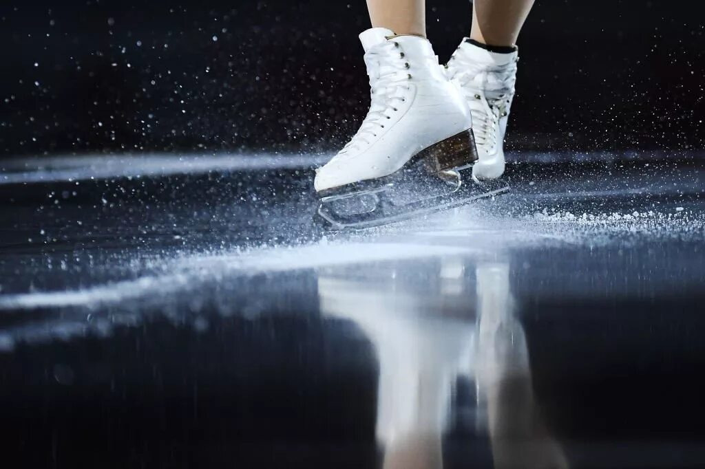 Ice skating sport