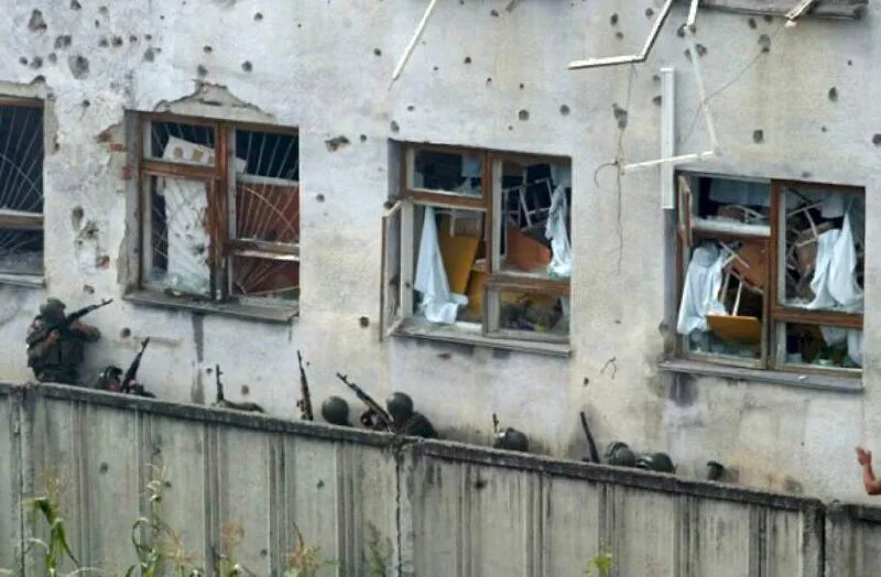 Апокалипсис конец света. Смоленск снегопад 2004. К концу 2004 года в городе. Послезавтра фильм 2004 триллер. Конец мира.