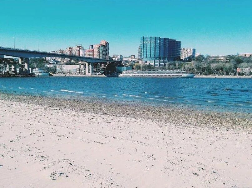 Дон был морем. Ростов порт 5 морей. Левбердон ростов. Очаковская коса азовское море. Река дон обмелела 2022.