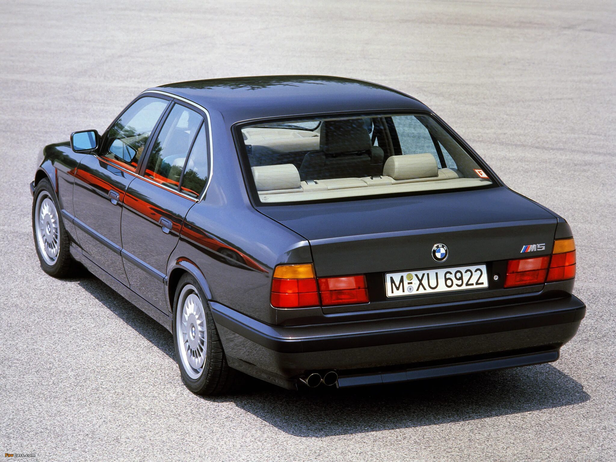 Фишки е34. BMW 5 e34. BMW e34 седан. БМВ м5 е34. BMW 5 Series (e34).