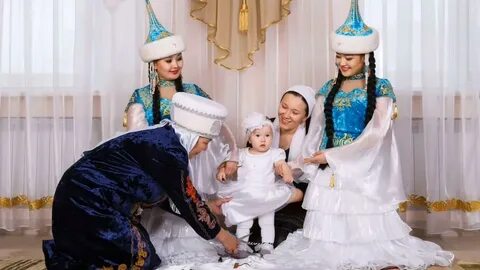 Казахское день рождения ребенка