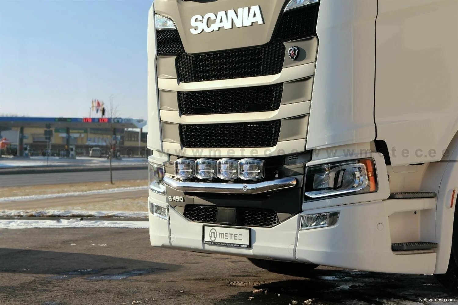 Дуга на крышу Скания r440. Bumper r Scania. Фары Скания р 440. Скания s440 бампер.