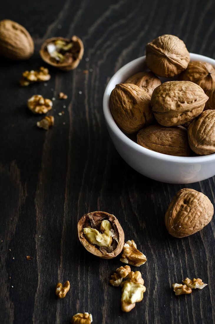 Орех пекан дерево. Авелланский орех. Какао бобы орехи. Орех food. Орех food.