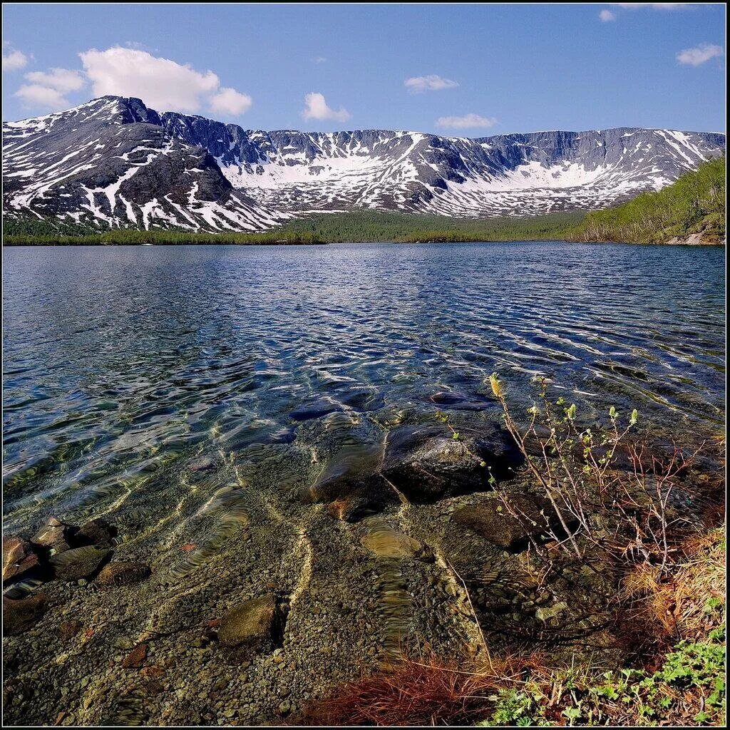 Хибины Кольский полуостров. Мурманск горы Хибины. Хибинские горы Мурманская область. Озеро длинное Хибины.