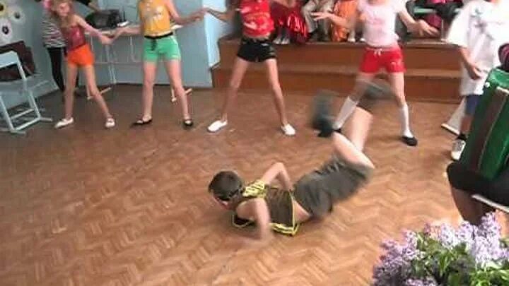 танцы 4 классов. танец на выпускной 4 класс. танцы 4 классов. танцы 4 классов. танец на выпускной в младших классах.