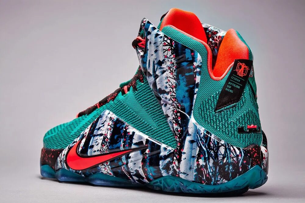 Лимитированные найки. Nike LEBRON 12. Nike LEBRON XII. Найк Леброн 34. Nike LEBRON 1.