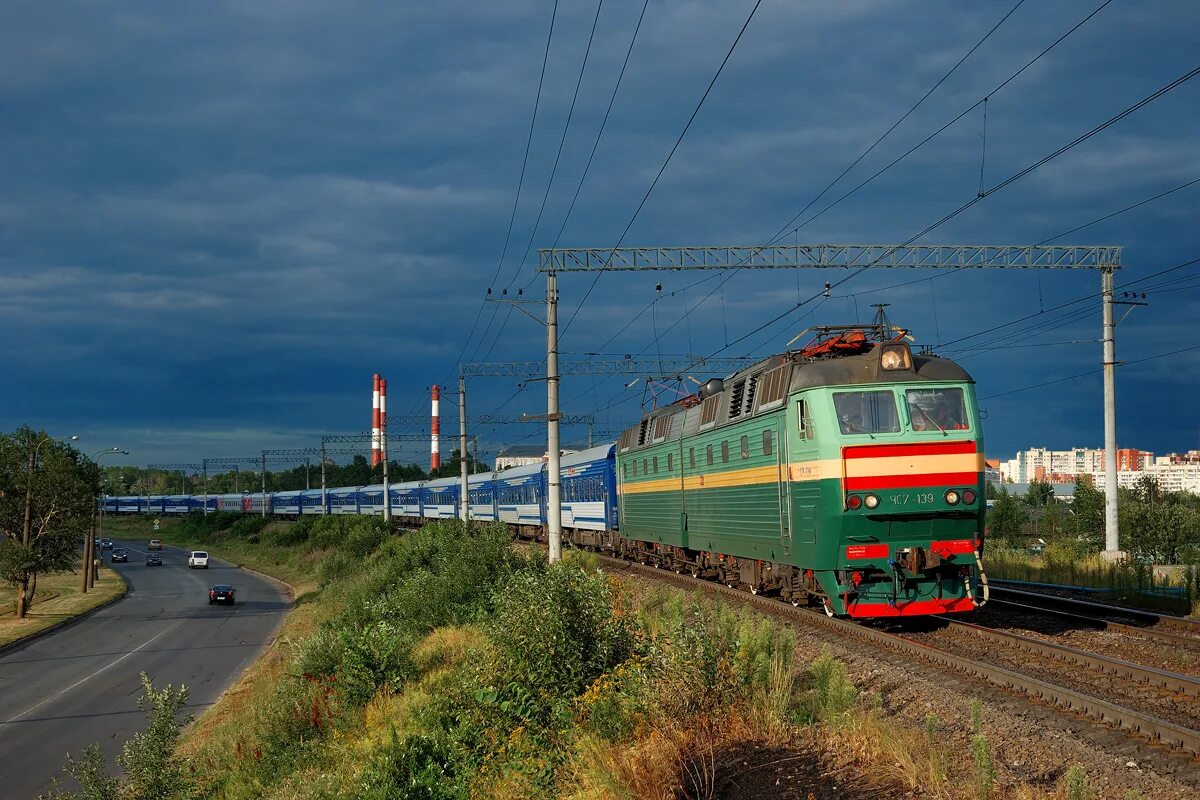 Электровозы москвы. Электровоз Шкода чс7. Чс7-004. Электровоз чс7 СССР. Чс7 001 электровоз.