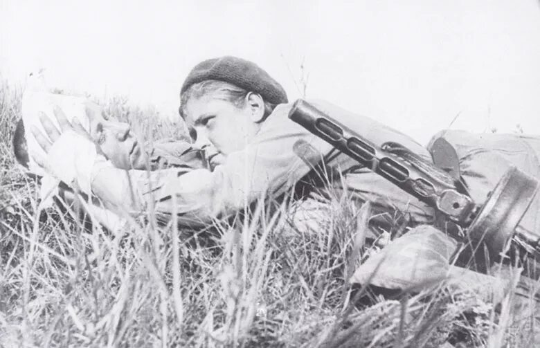 Бой санинструктор в вов 1941-1945. Жата вов. Снайперы вов 1941-1945. Рукопашная с немцами вов 1941-1945. Жата вов.