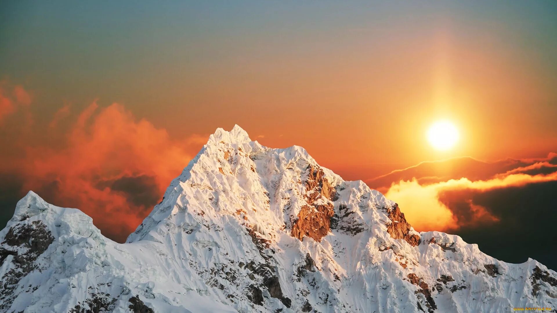Вершины: Джомолунгма (Эверест), Эльбрус.. Снежные горы Эверест. Домбай Эверест. Снежные горы Гималаи.