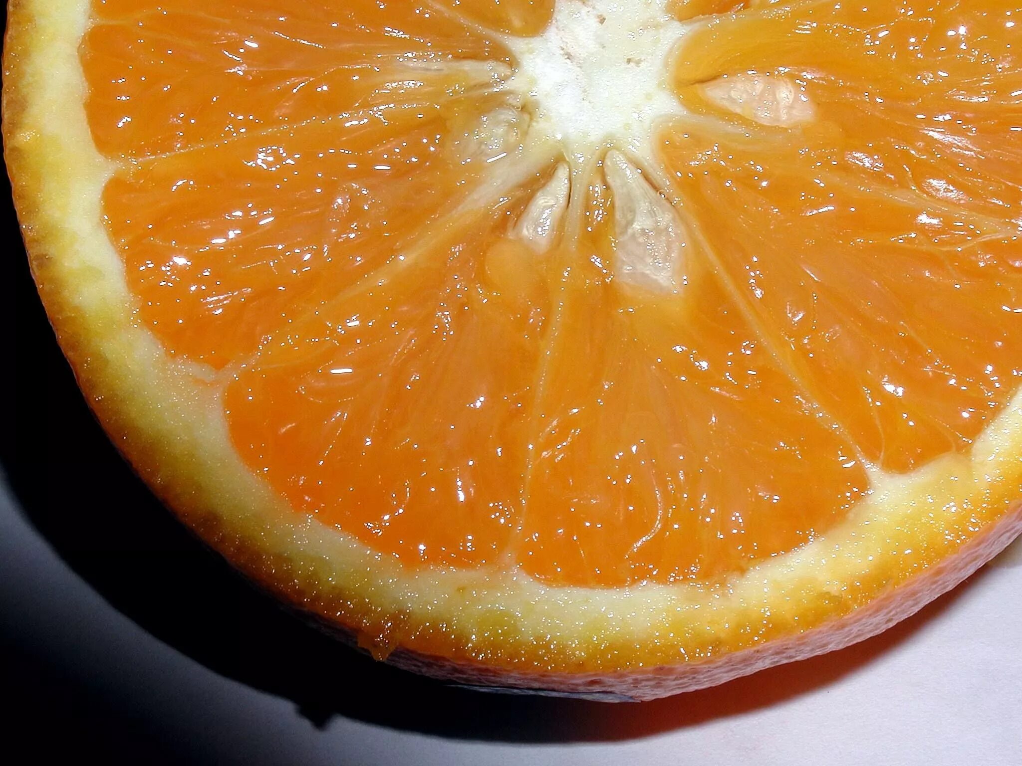 Картинки апельсин. Разрезанный апельсин. Срез апельсина. Апельсин в разрезе. Половина апельсина.
