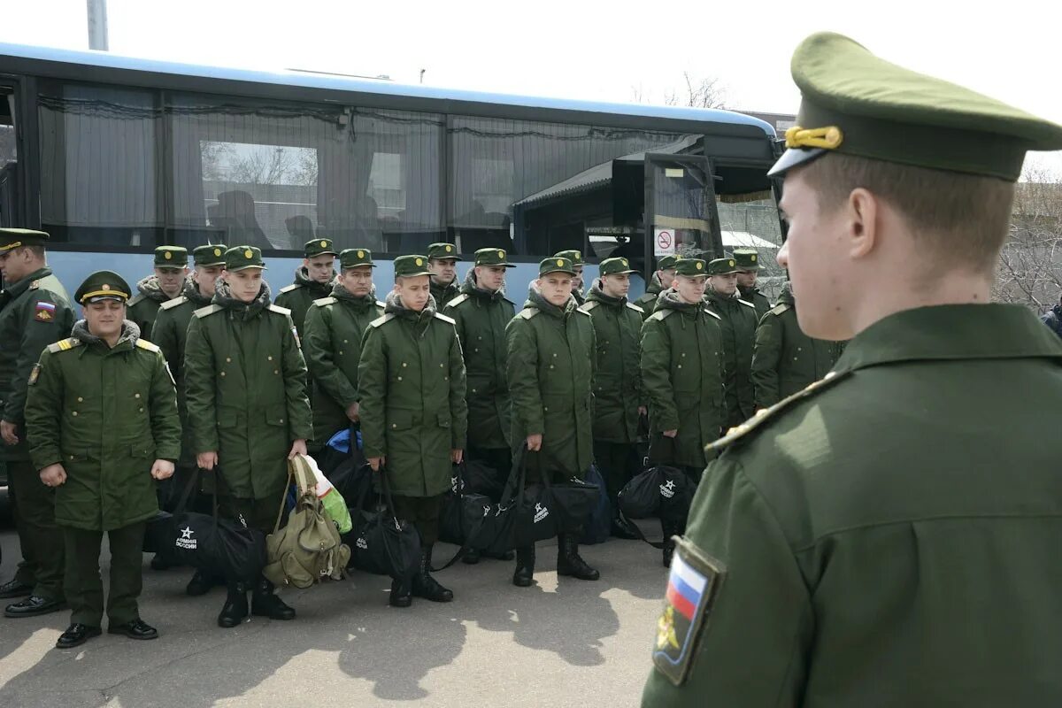 Кого забирают на военные сборы. ВЧ 14272 Знаменка. Военные сборы запасников в 2022 году в России. Военная форма призывная. Армия военкомат.