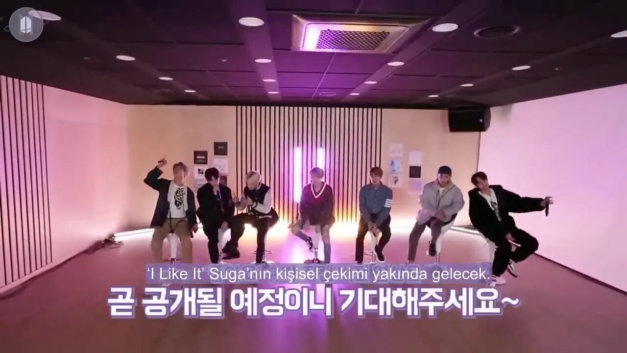 Bts like. Bts i like it. корея сеул бтс танцевать.