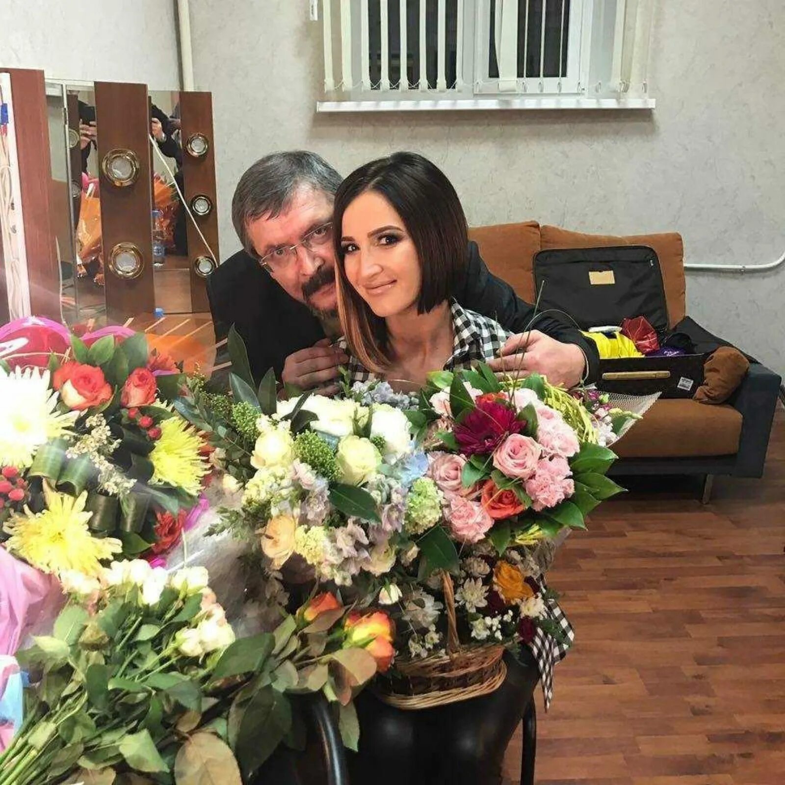 Родители ольги бузовой фото. Семья ольги бузовой фото. Семья ольги бузовой. Семья бузовой. Семья ольги бузовой.