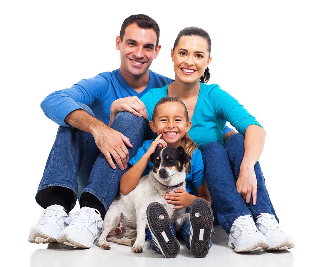 Pet family отзывы. Семья с собакой. Счастливая семья с собакой. Семья с собакой и сыном. Семья из трех человек с собакой.